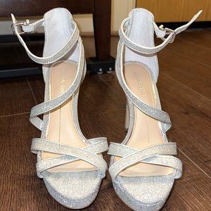 Gianni Bini platform heels